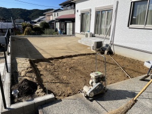 リフォーム外構工事　福岡県宗像市　掘削転圧