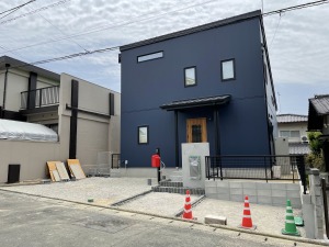 新築外構工事　福岡市東区　ブロック積　門まわり　フェンス取付　埋め戻し整地
