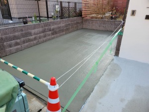 リフォーム外構工事　福岡市東区　コンクリート刷毛引き