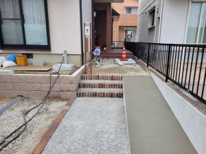 ���t�H�[���O�\�H���@�������É�s�@�R���N���[�g�􂢏o��