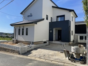 �V�z�O�\�H���@�����s����@�u���b�N��