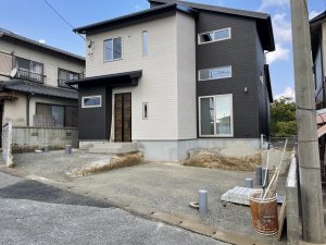 �V�z�O�\�H���@�����s����@�U���{�]��