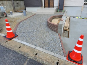 �V�z�O�\�H���@�����s����@�R���N���[�g�􂢏o��