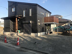 �V�z�O�\�H���@�����s����@�U���{�]��