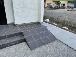 �V�z�O�\�H���@�������É�s�@���փX���[�v