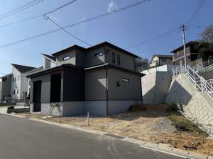 �V�z�O�\�H���@���������Îs�@���H�O