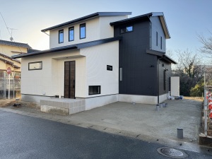 �V�z�O�\�H���@�����s���@�@��@�ӐΕ~