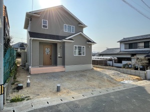 �V�z�O�\�H���@�������É�s�@���H�O