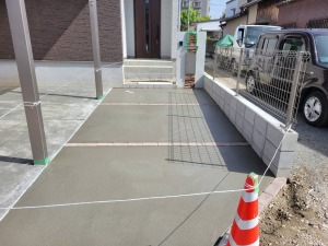 �V�z�O�\�H���@�����������S�u�ƒ��@�R���N���[�g���W�d�グ