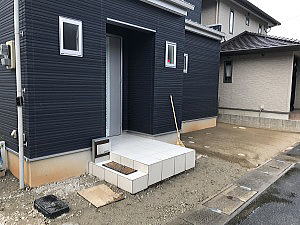 ��܂��H��