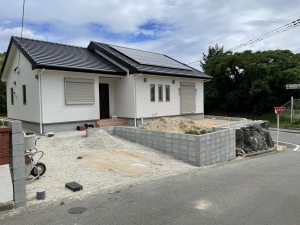 �V�z�O�\�H���@�������@���s�@�u���b�N��