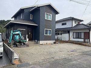 �V�z�O�\�H���@���������Îs�@�r���o��