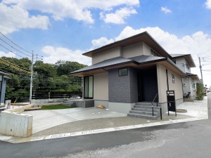 �V�z�O�\�H���@�����s����@���H