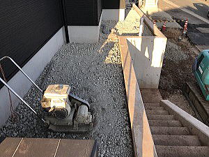 �V�z�O�\�H���@�@��{�ӐΕ~