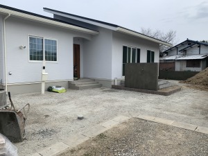 �V�z�O�\�H���@���������Îs�@�r���o��