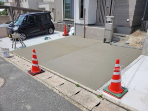 �V�z�O�\�H���@�����s����@�R���N���[�g���ш���