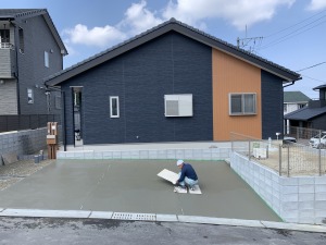 �V�z�O�\�H���@�������É�s�@�u���b�N�ρ@�R���N���[�g���ш���