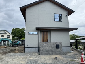 �V�z�O�\�H���@�������}����s�@�r���o��