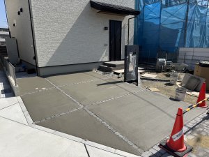 �V�z�O�\�H���@�����s����@�R���N���[�g���ш���