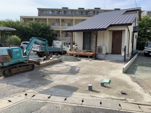 �V�z�O�\�H���@�����s����@�U���{�]��