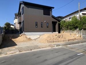 �V�z�O�\�H���@���������Îs�@���H�O