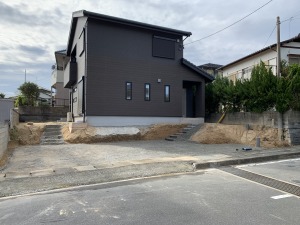 �V�z�O�\�H���@���������Îs�@�U���@�]��