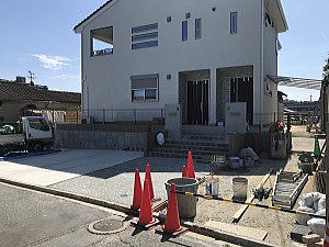 �V�z�O�\�H���@�����s����@�������􂢏o���{��܂��{�H�ߒ�