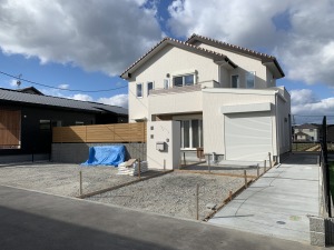 �V�z�O�\�H���@���������Îs�@�r���o��