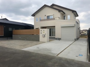 �V�z�O�\�H���@���������Îs�@�R���N���[�g���ш���