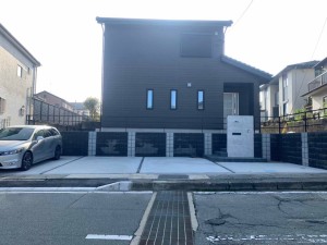 �V�z�O�\�H���@���������Îs�@���H