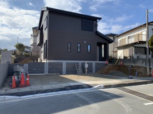 �V�z�O�\�H���@���������Îs�@�r���o��