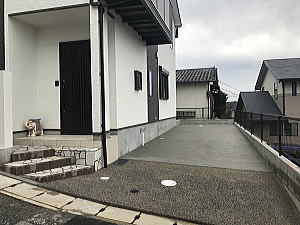 �V�z�O�\�H���@�����s����@��܂��@�R���N���[�g���ш����@���H