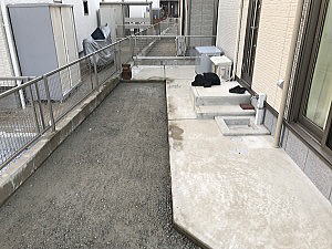 �V�z�O�\�H���@�����s����@�R���N���[�g���n�ӐΕ~�{�U���{�]��