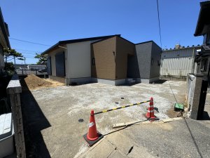 �V�z�O�\�H���@�����s����@�@��@�ӐΕ~