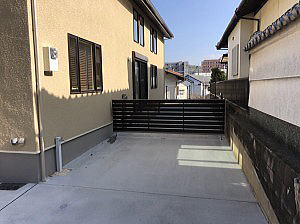 �V�z�O�\�H���@�����s����@���H�i�N���[�Y���j