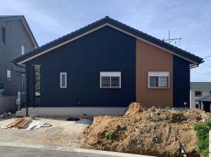 �V�z�O�\�H���@�������É�s�@�r���o��