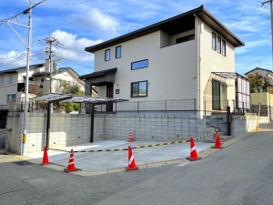 �V�z�O�\�H���@�����s����@���H�@�R���N���[�g���ш����@�t�F���X��t