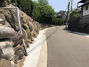 �r�t�H�[�A�t�^�[�@�h���R���N���[�g�H���@�����s����