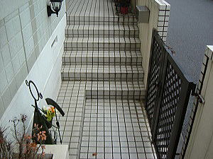 �r�t�H�[�E�A�t�^�[